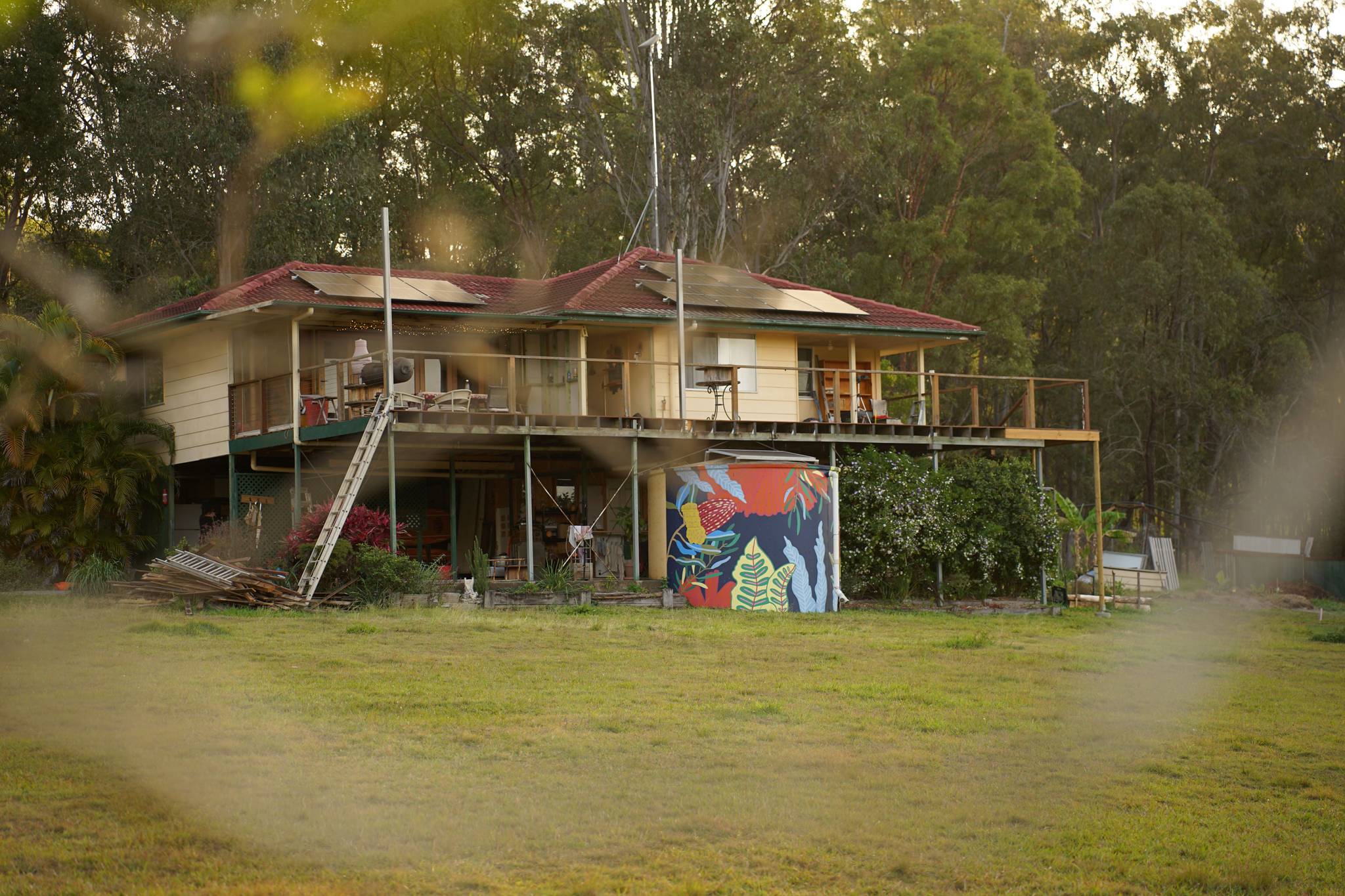 Julia-k&mdash;Water tank in Goomboorian (Aus)