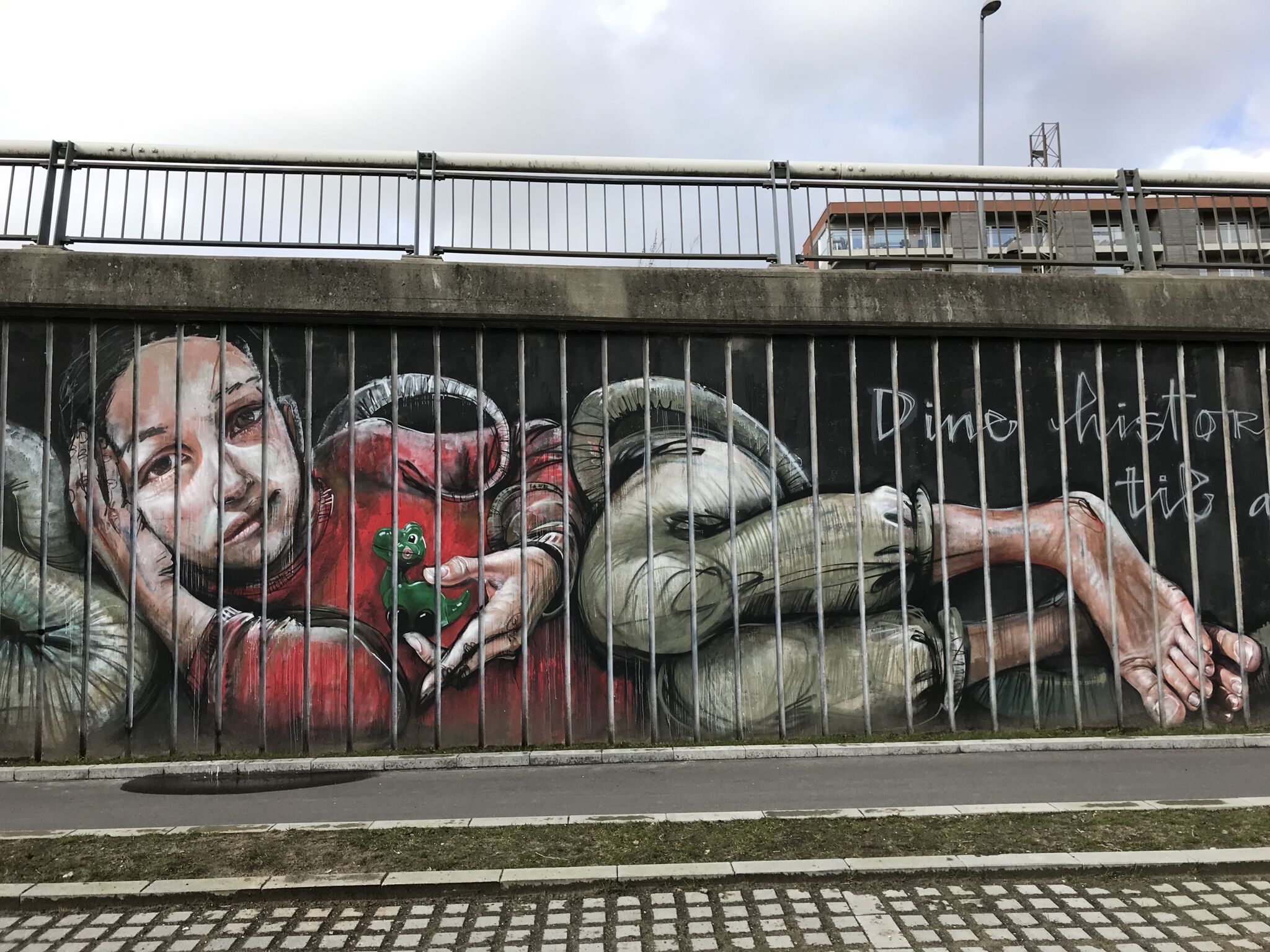 Herakut&mdash;“Your stories make me forget those prison bars“