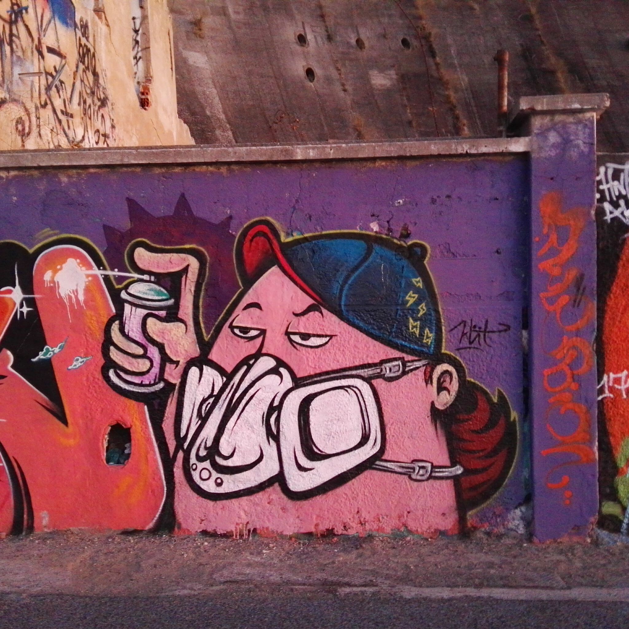 Fredy Klit&mdash;spray paint